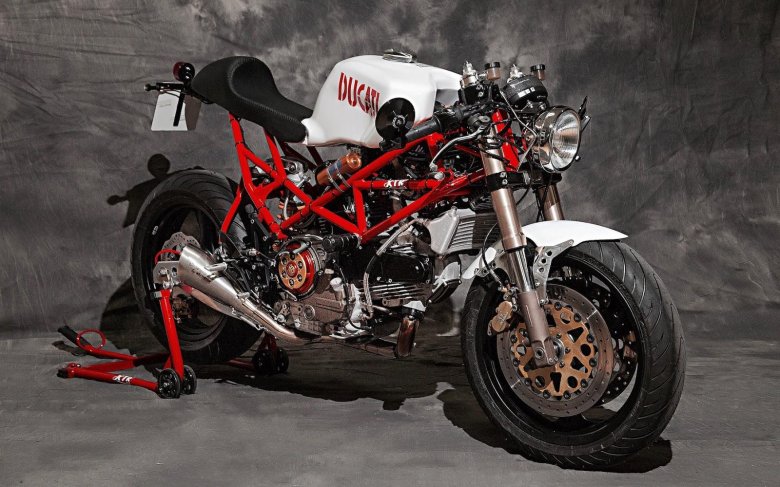Ducati monster 797 cafe racer