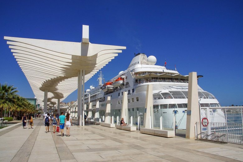 Cruise port