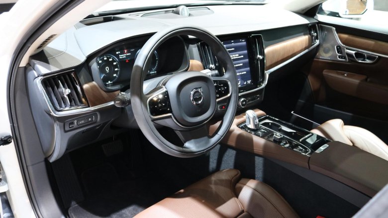 Новый volvo s90