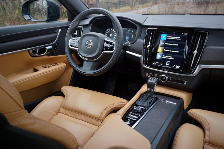 Volvo v90 cross country салон