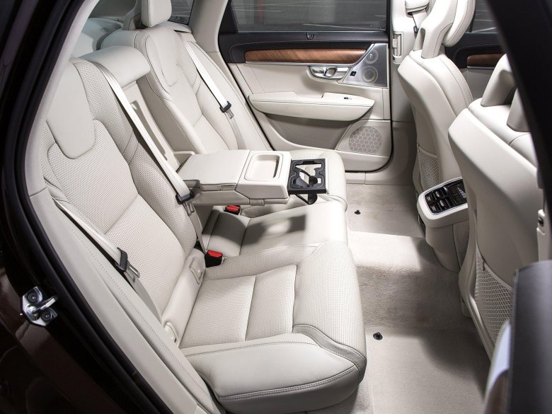 Volvo s90 задний ряд