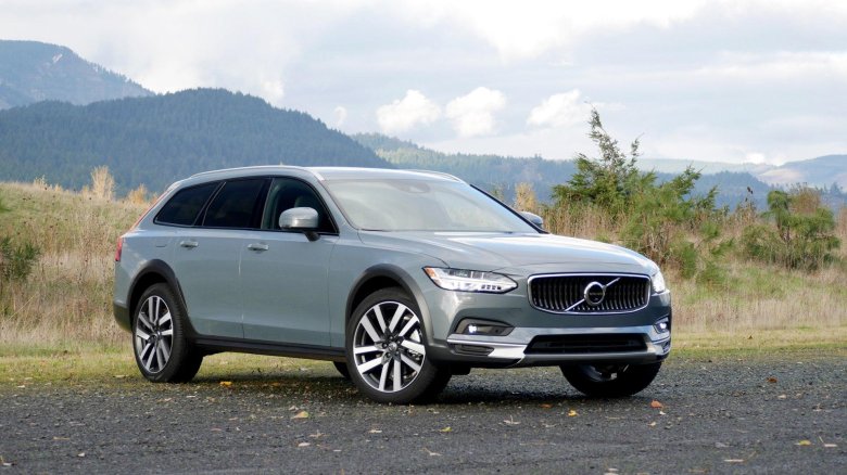 Volvo v90 cross country