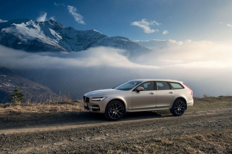 Volvo v90 cross