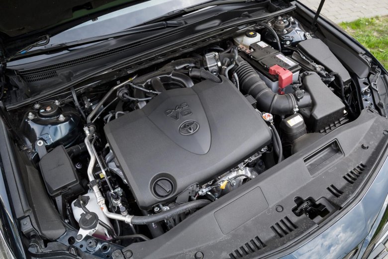 Toyota camry v 6