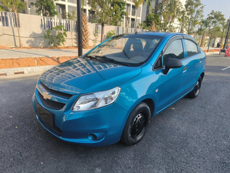 Chevrolet cobalt 2013 голубой