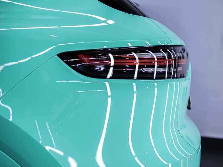 Порше цвета тиффани