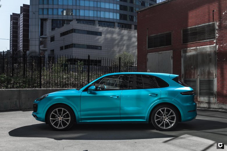 Бирюзовый порше