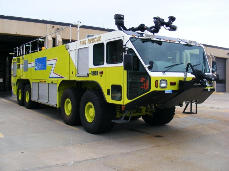 Пожарная машина ошкош страйкер