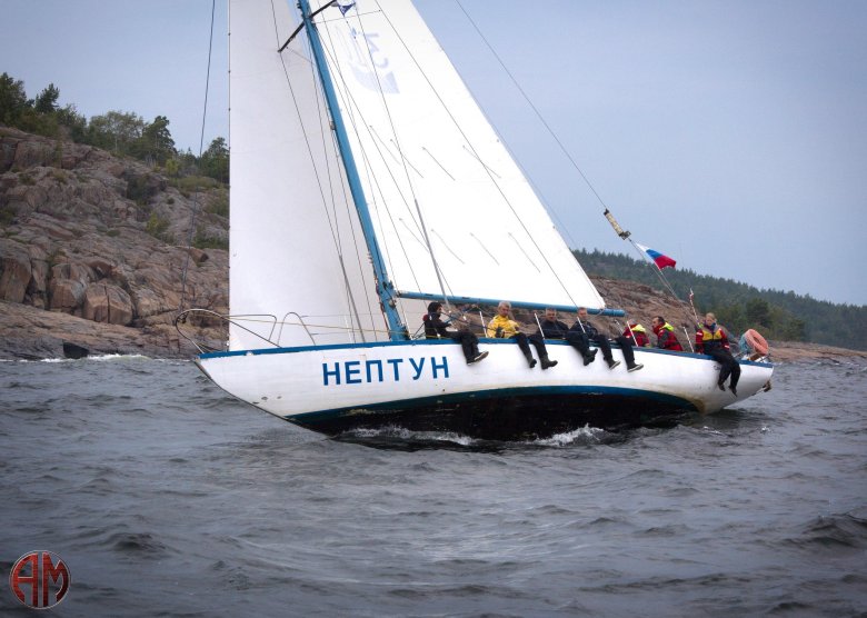 Парусная яхта нептун 22