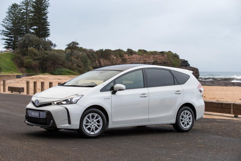 Toyota prius v