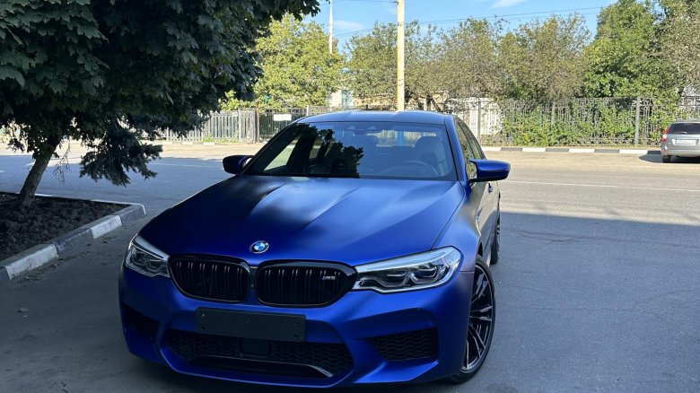 Bmw m5 f90 competition blue