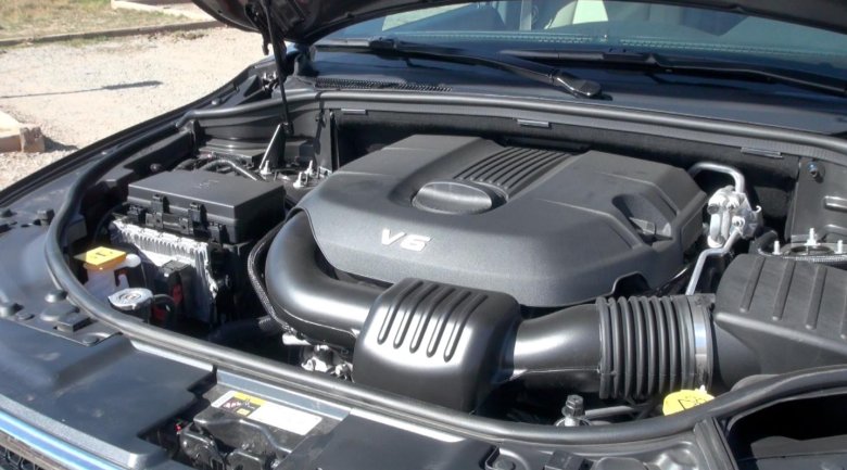 V 6 engine