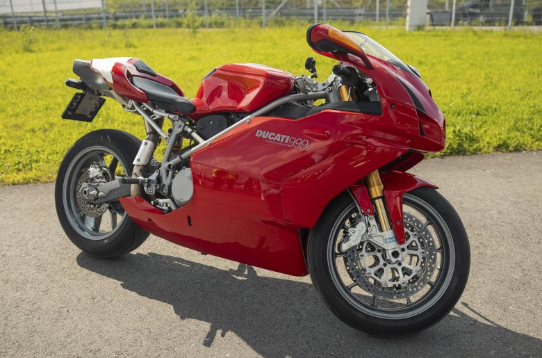 Дукати мотоцикл 999
