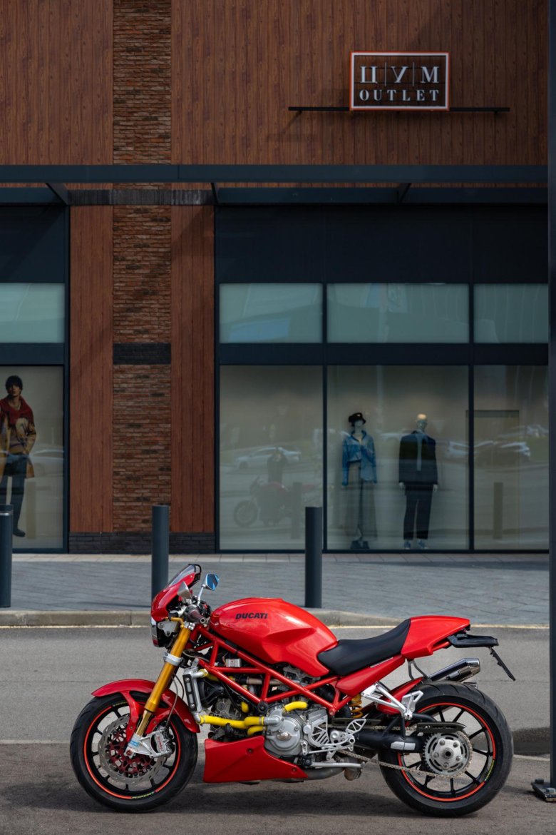 Дукати монстр s4r