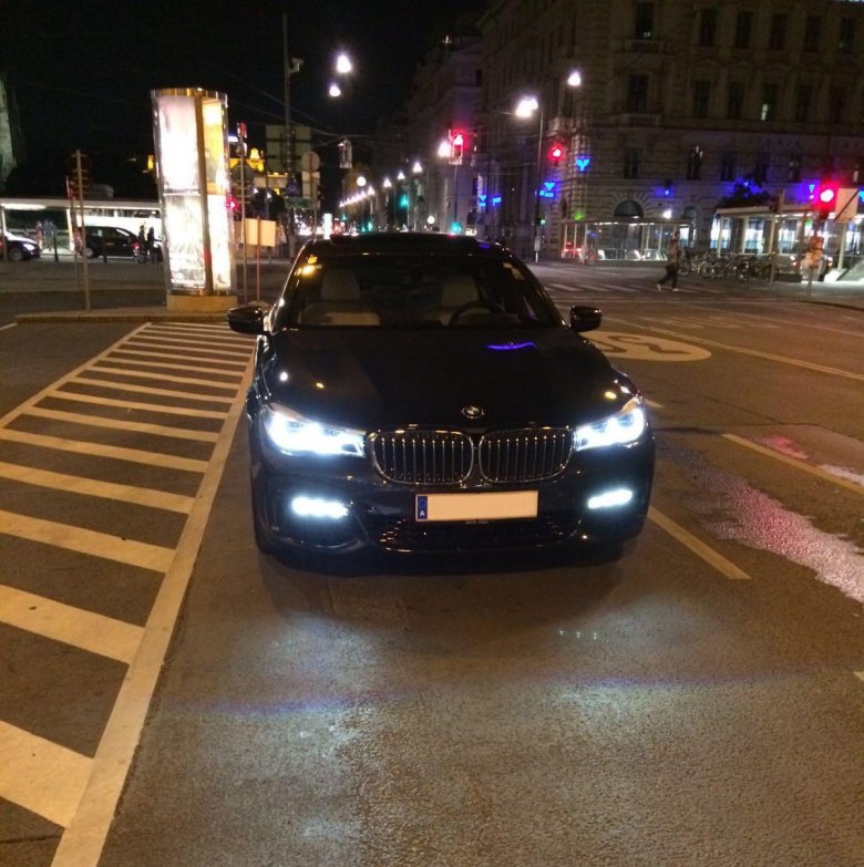 Машина bmw x 6
