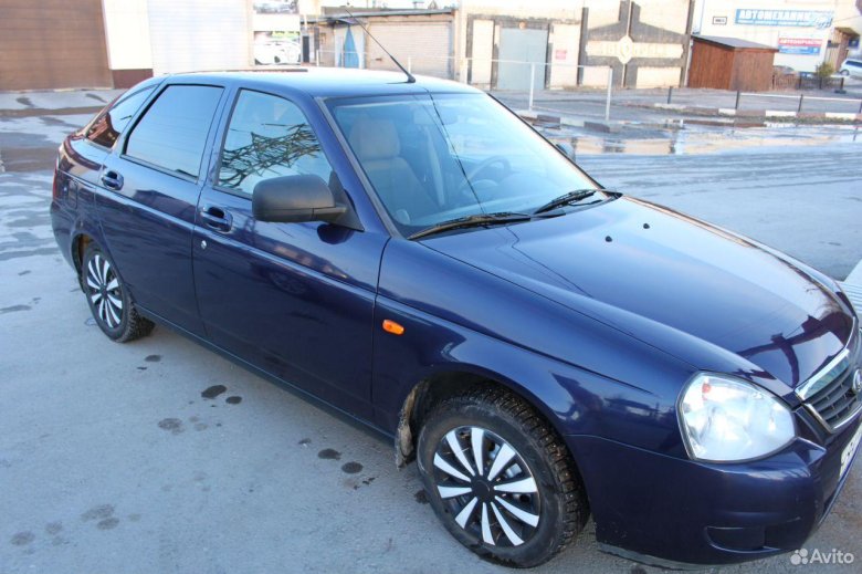 Синяя лада приора