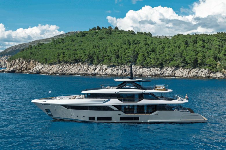 Яхта navetta 37