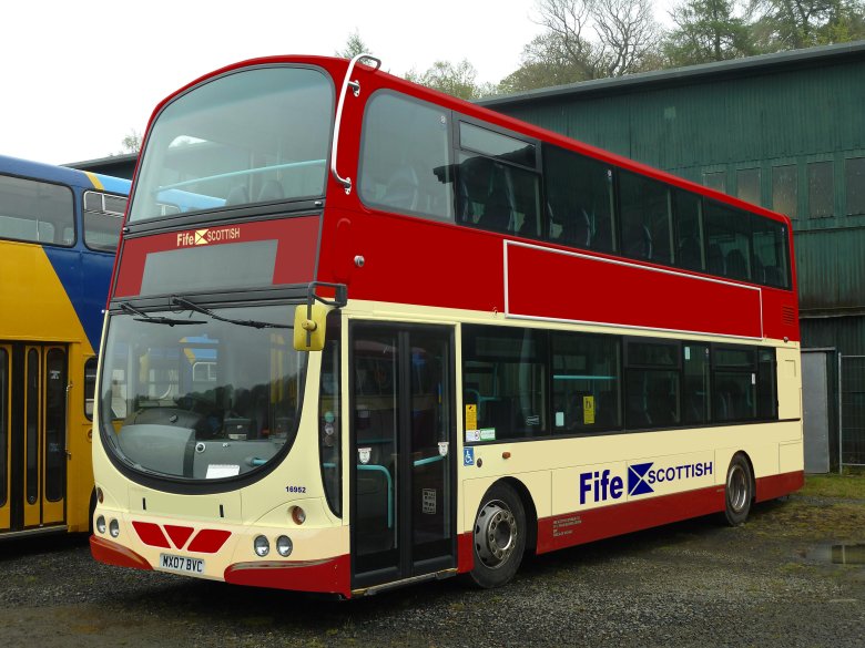 Двухэтажный автобус саратов