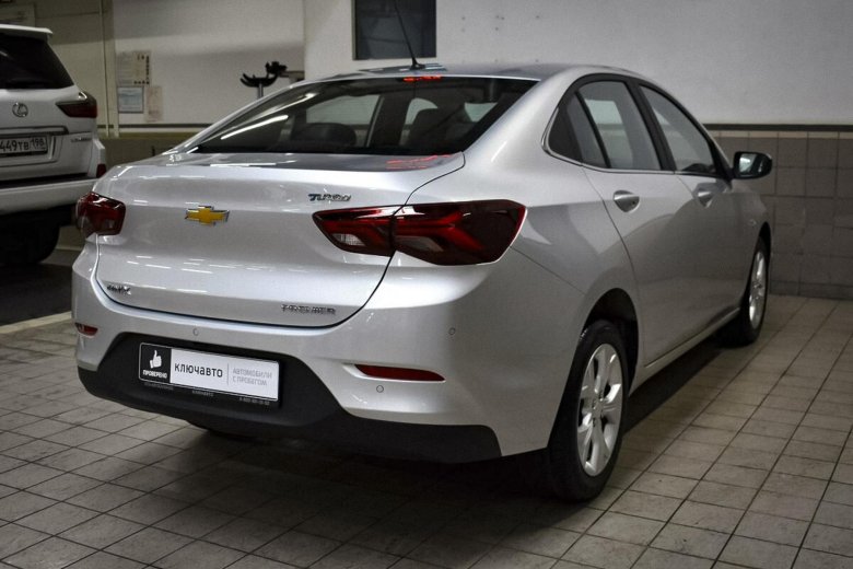 Chevrolet onix sedan 2020