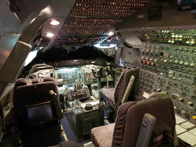 Boeing 747 кабина