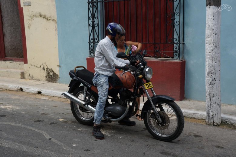 Cuba мотоцикл