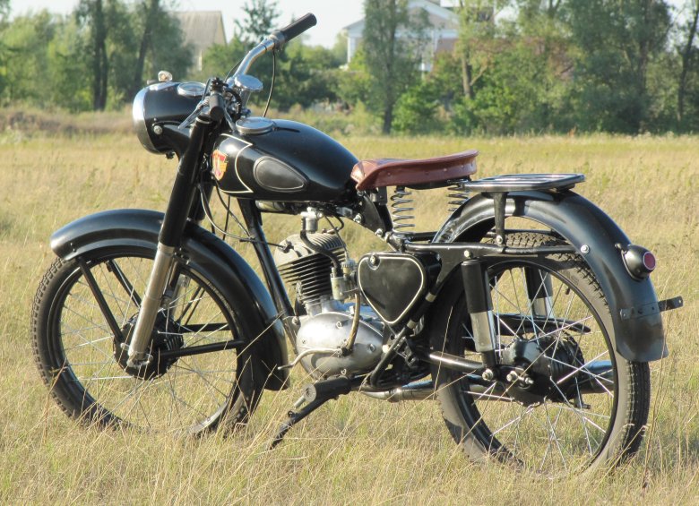 Мотоцикл минск м103