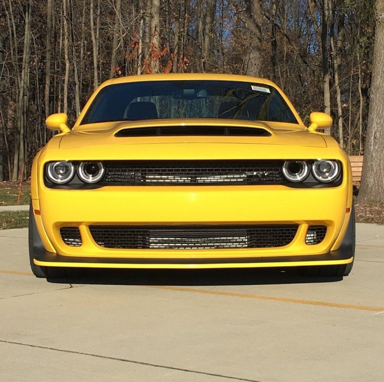 Dodge challenger srt hellcat
