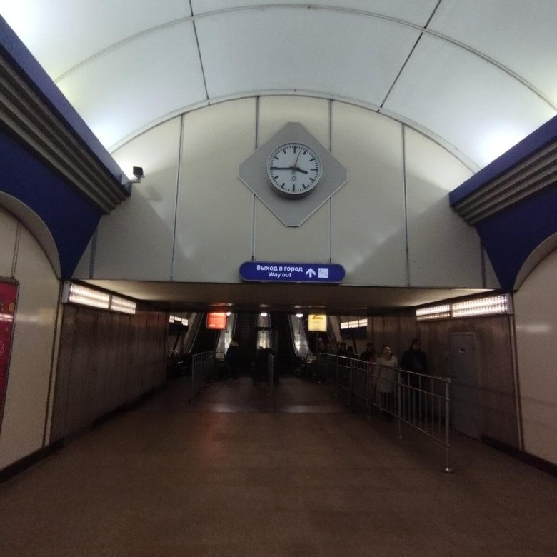 Станция метро комендантский проспект