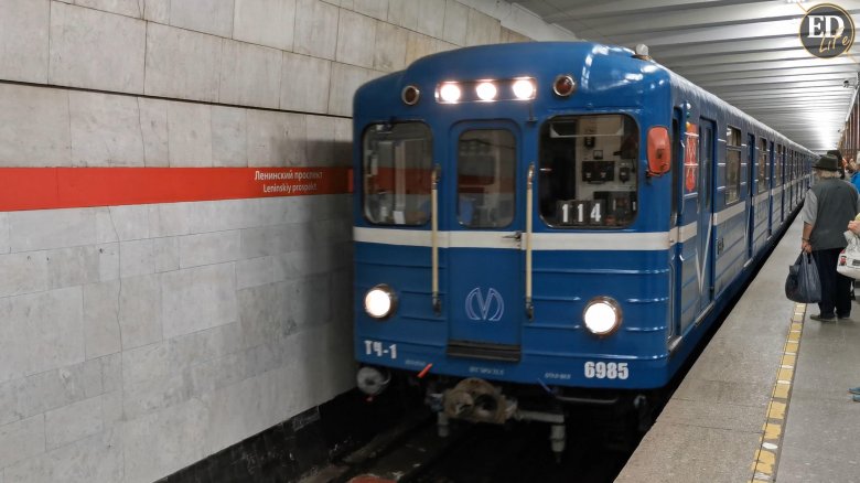 Метро в санкт петербурге