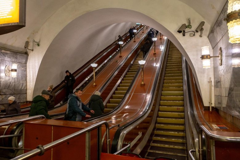 Маяковская станция метро москва эскалатор