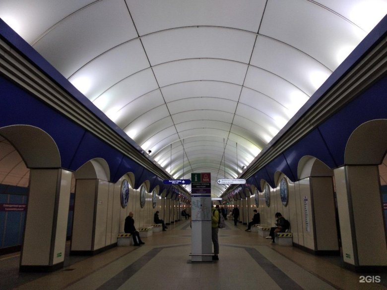 Станция комендантский проспект