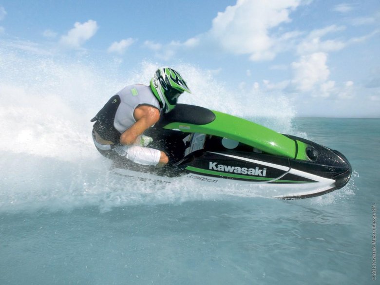 Гидроцикл кавасаки 700