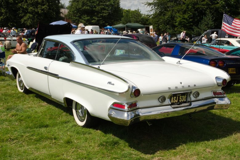 Dodge phoenix 1961