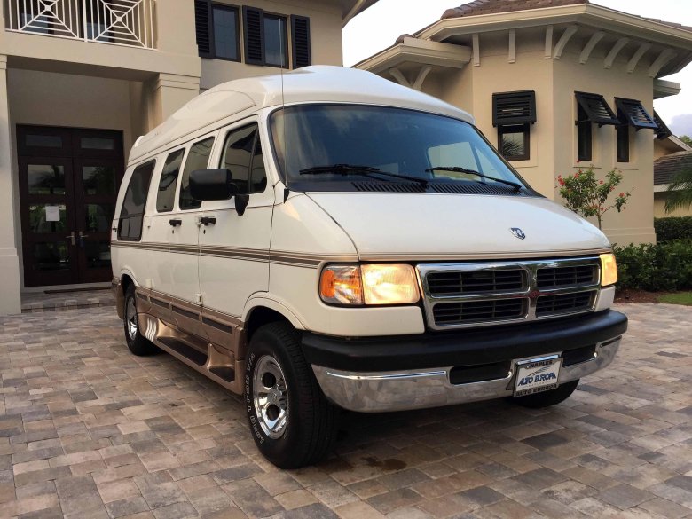 Dodge ram van 2003