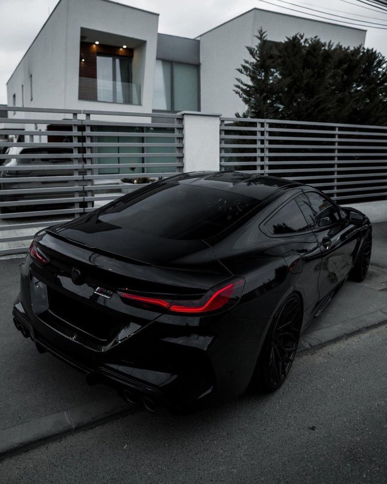 Bmw m 8 competition черная