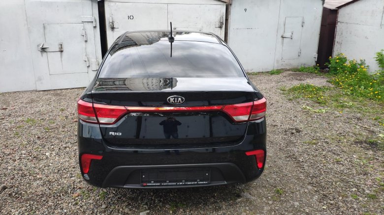 Киа рио сзади