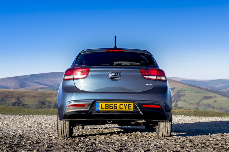 Kia rio 2017 rear