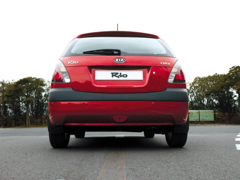 Kia rio 2005 хэтчбек