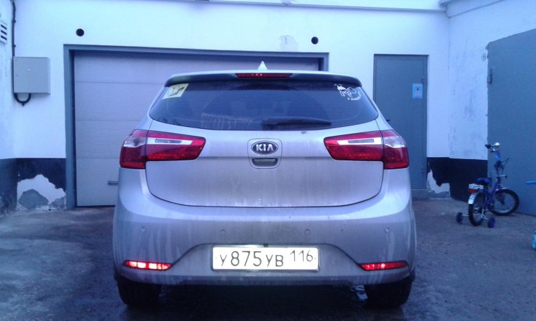 Kia rio 2013 сзади