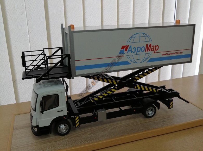 Кейтеринговый автолифт