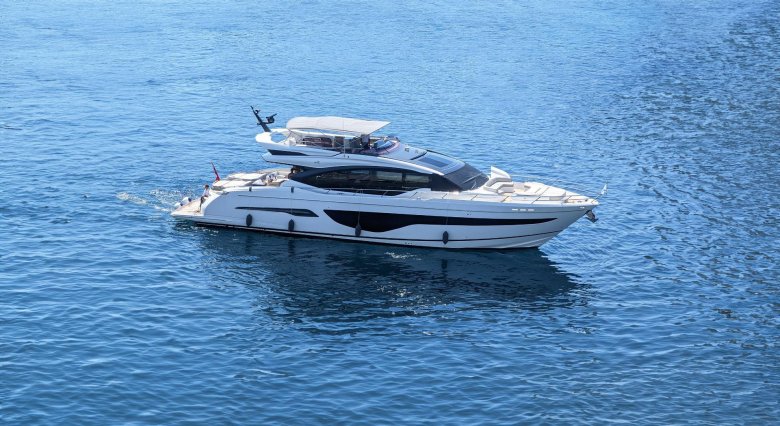 Яхта катер