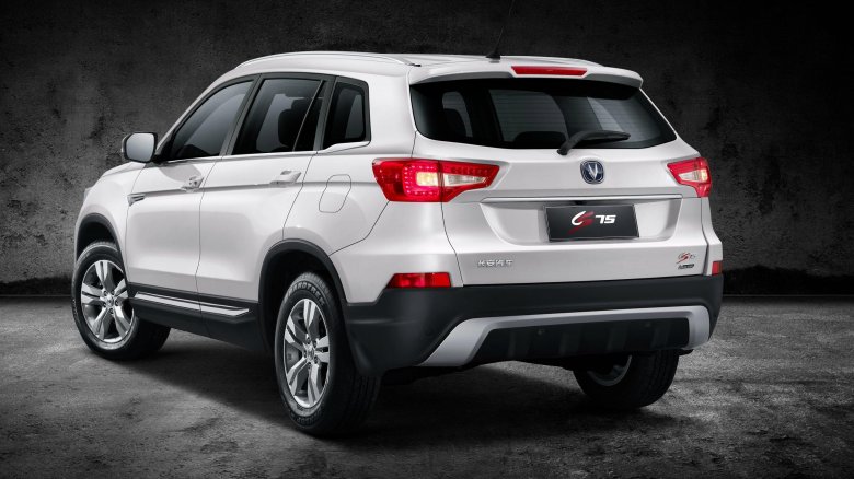 Кроссовер чанган cs75