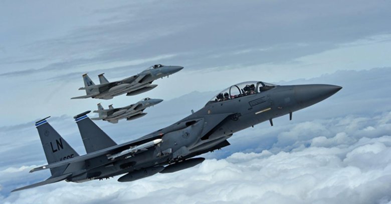 Mcdonnell douglas f-15e strike eagle