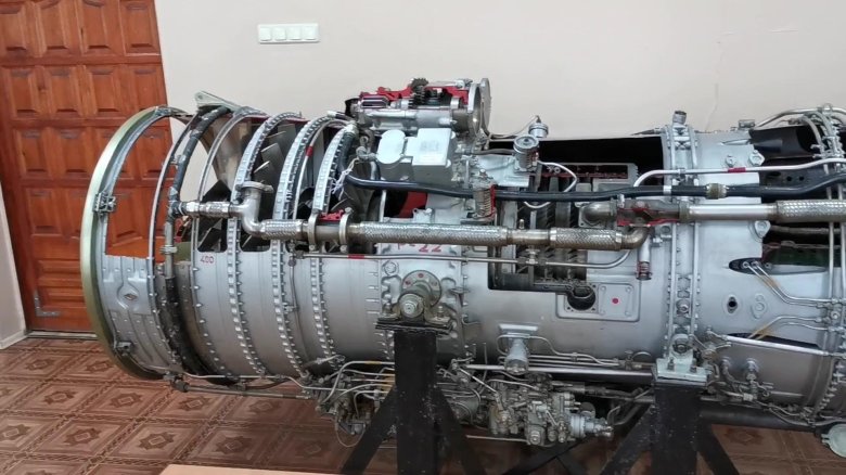 Д-25в авиационный турбовальный двигатель