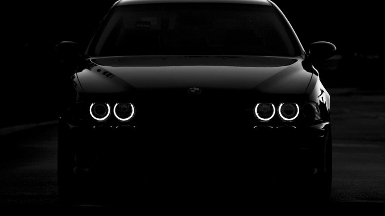 Бмв черный фон