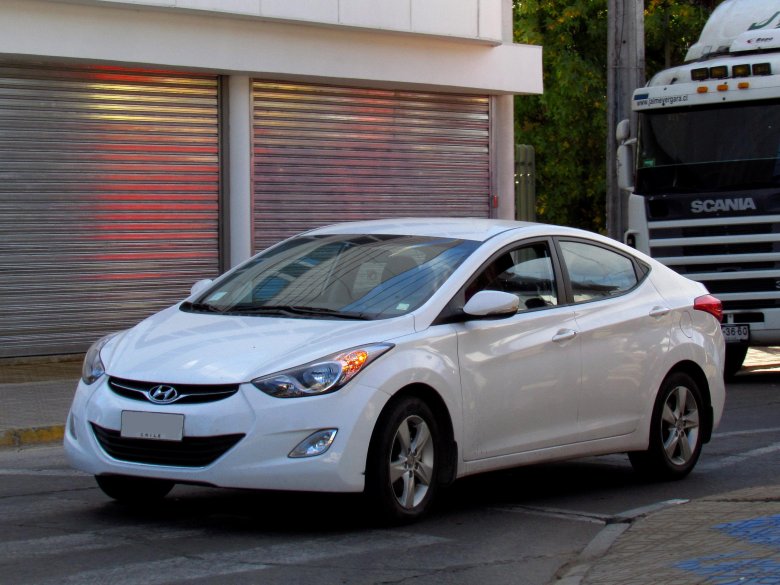 Hyundai elantra v