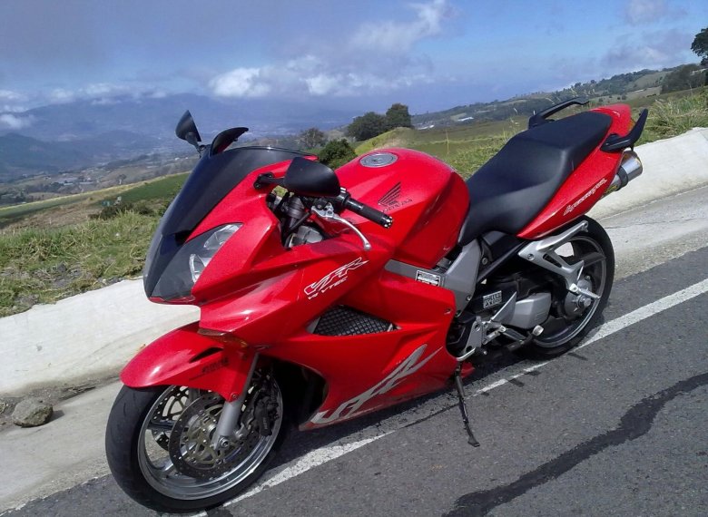 Хонда вфр 800