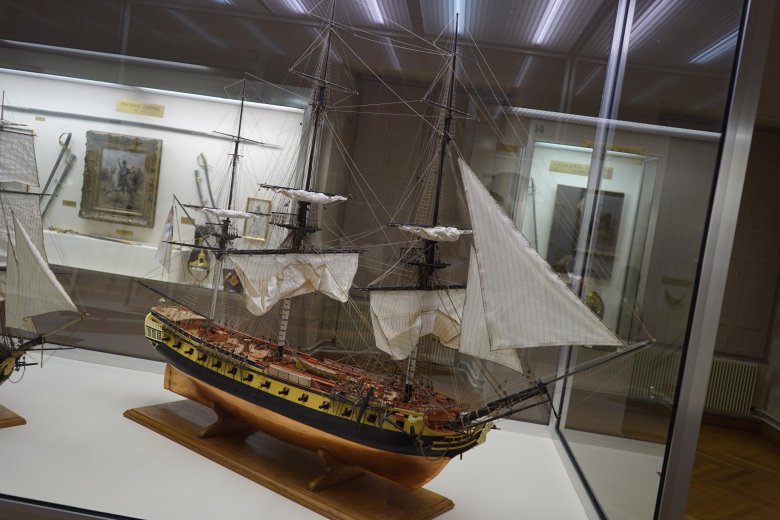 Центральный военно морской музей в санкт петербурге