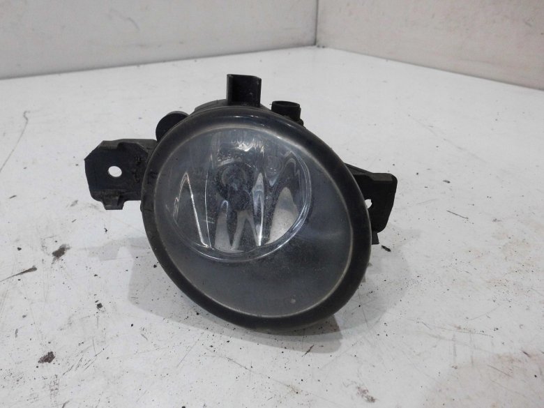 Фара противотуманная левая renault