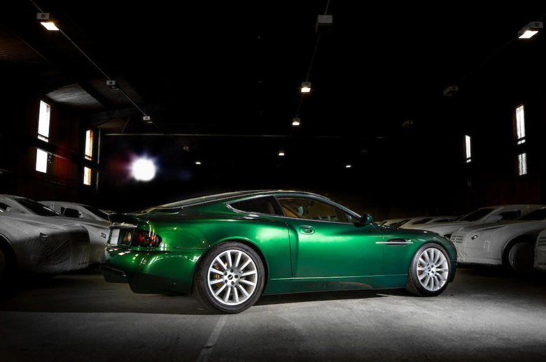 Астон мартин 1998